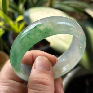 Chinese Jade Bracelets: Timeless Elegance in Every Piece of Handcrafted Beauty