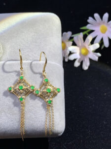 Front view of 18K gold jade hoop earrings with Chinese knot design, size 19.2×19.2×5.9mm, elegant jade hoop earrings