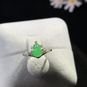jade rings for women