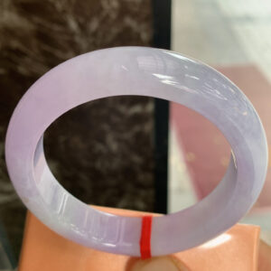 Natural purple jade bracelet in classic round shape with old icy texture