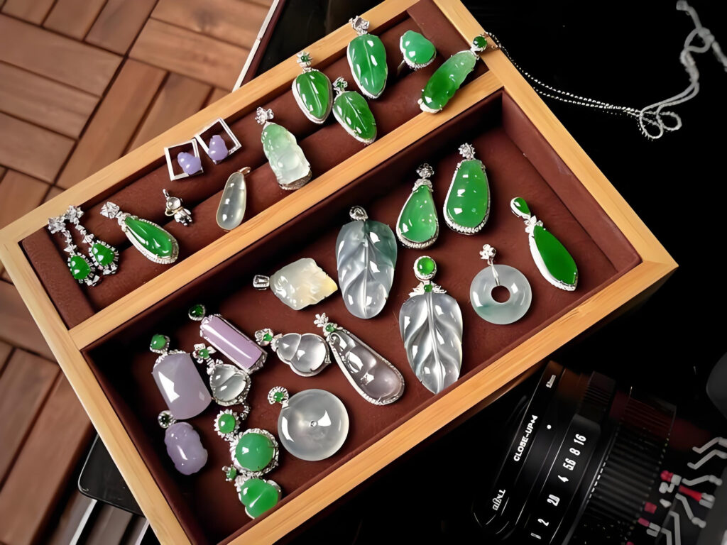 What color is jade in its ice white variation