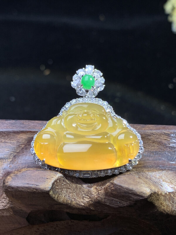 Close-up of 18K Gold Buddha Necklace with Ice Sugar Yellow Jadeite