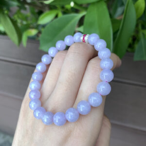 Lavender Jadeite Bead Bracelet – 8mm Beads, Elegant & Soothing Tones
