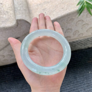 Round Icy Clear Jadeite Bangle with Floating Floral Patterns – 58mm | Fine Old Mine Jade
