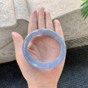Full Lavender Jadeite Bangle – 55mm Round | Icy Texture with Fine Grain and Minor Natural Inclusion
