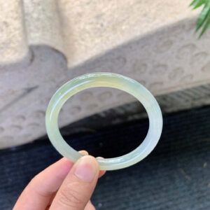 Icy Yellow Jadeite Round Bar Bangle | 53mm Inner Diameter | Delicate Floating Yellow Tones