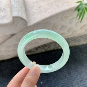 Icy Snowy Floating Green Jadeite Full-Round Bangle | 58.4mm | Fine Texture & Water-Rich