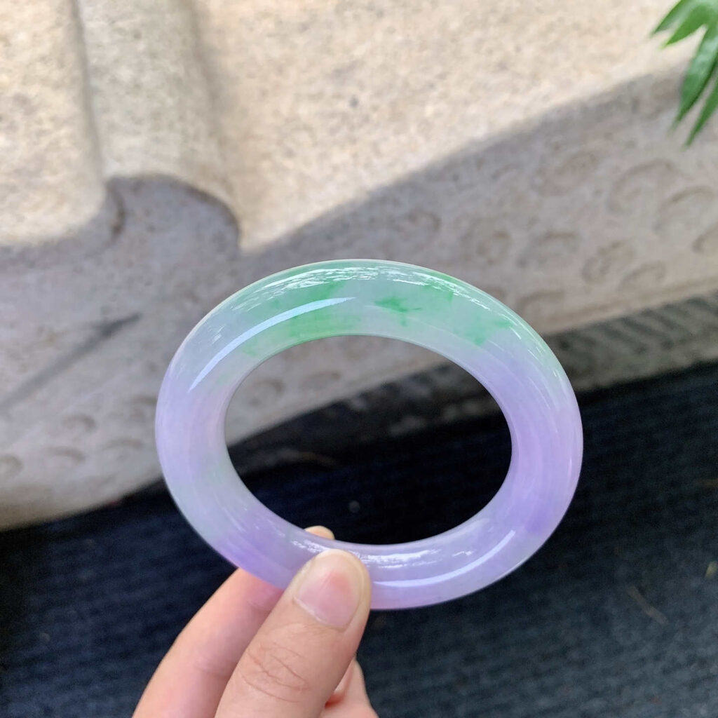 Giving a jade bracelet as a gift symbolizing love, protection, and good luck — what does a jade bracelet mean as a gift?
